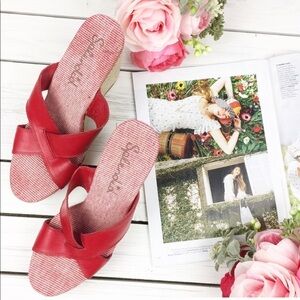 Splendid Red Criss Cross Wedge Espadrilles 10